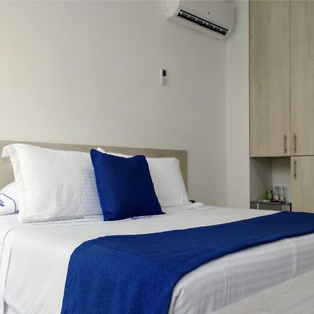 Hotel Laureles Plaza Medellín Dış mekan fotoğraf