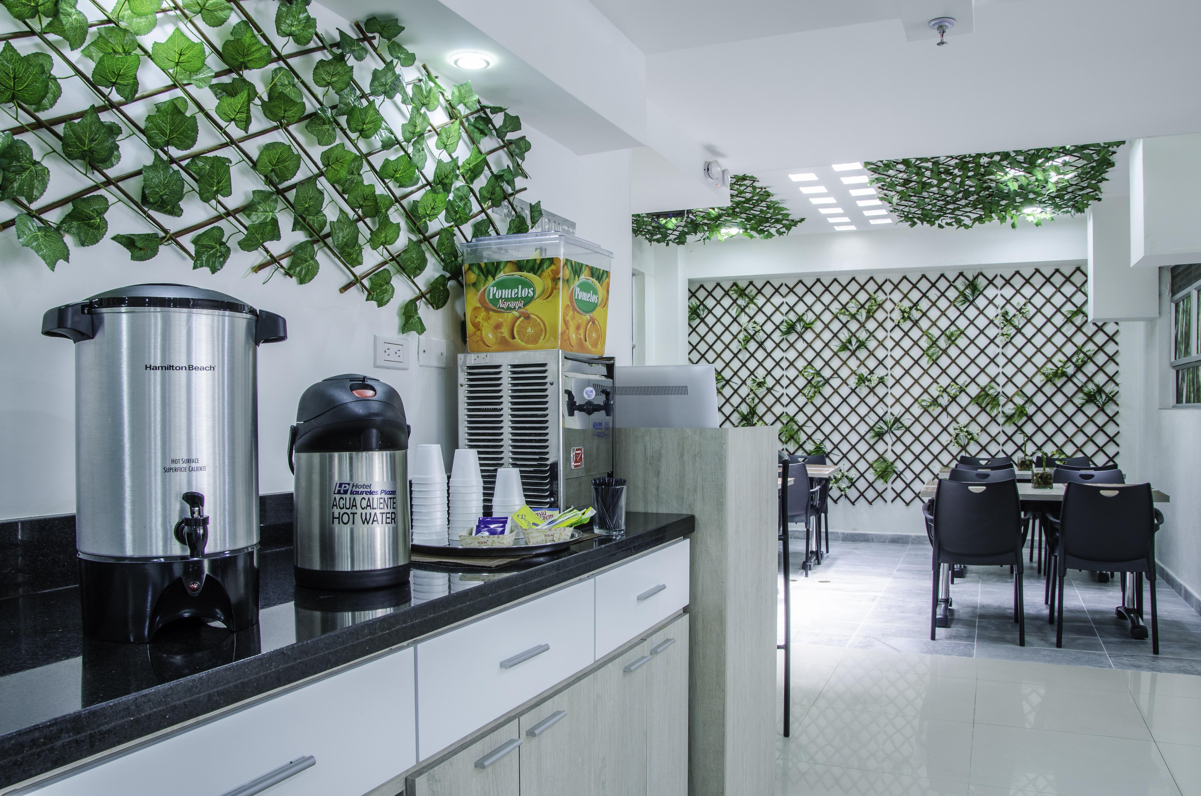 Hotel Laureles Plaza Medellín Dış mekan fotoğraf