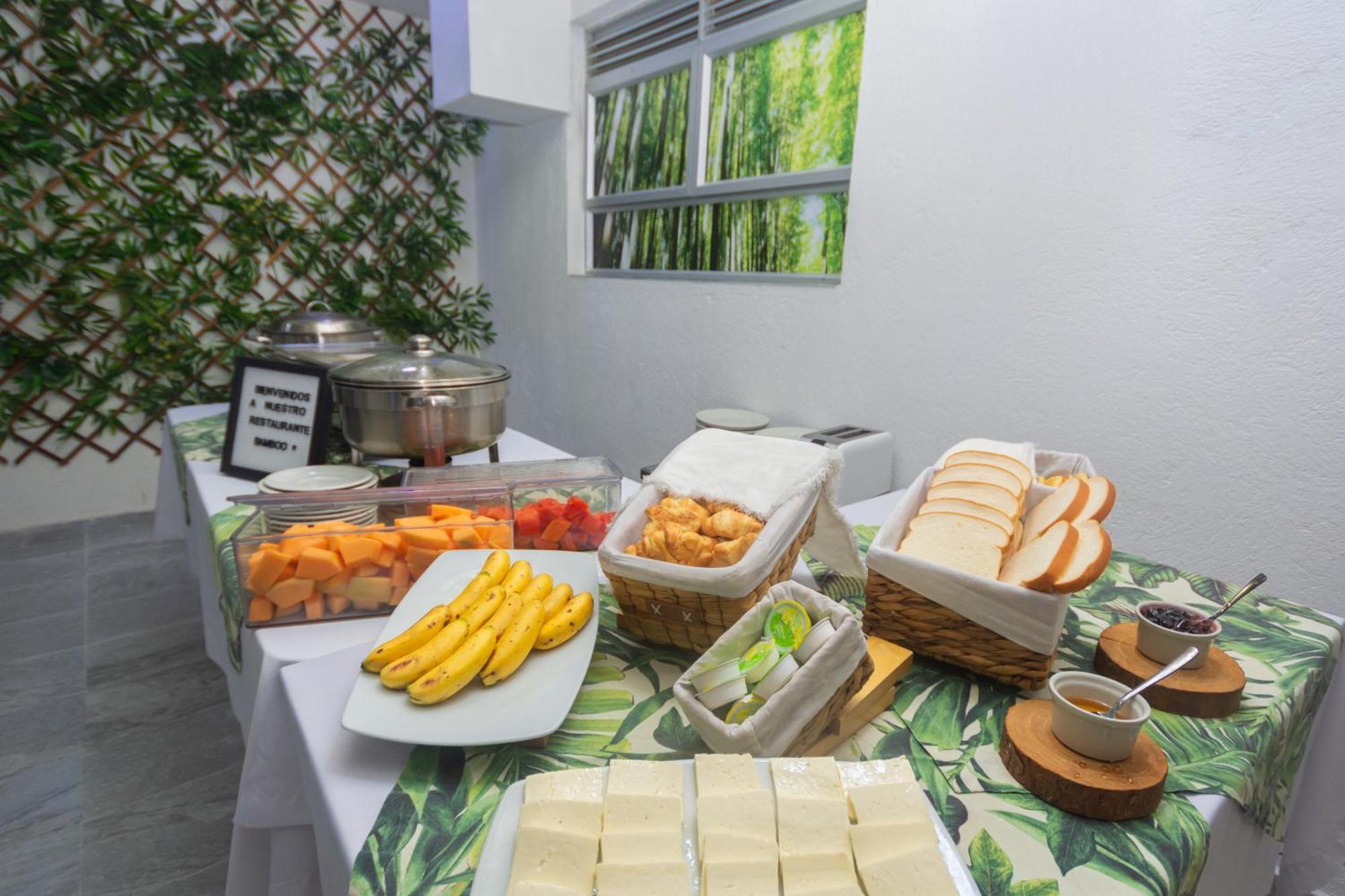 Hotel Laureles Plaza Medellín Dış mekan fotoğraf