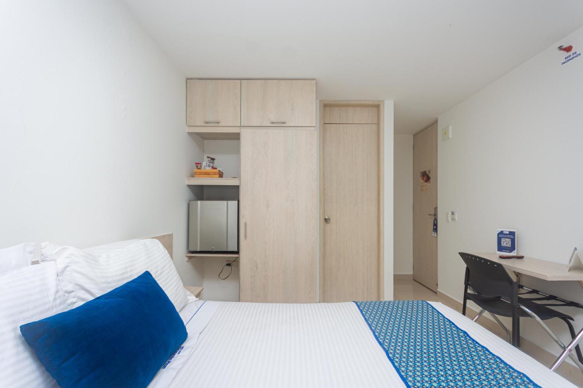 Hotel Laureles Plaza Medellín Dış mekan fotoğraf