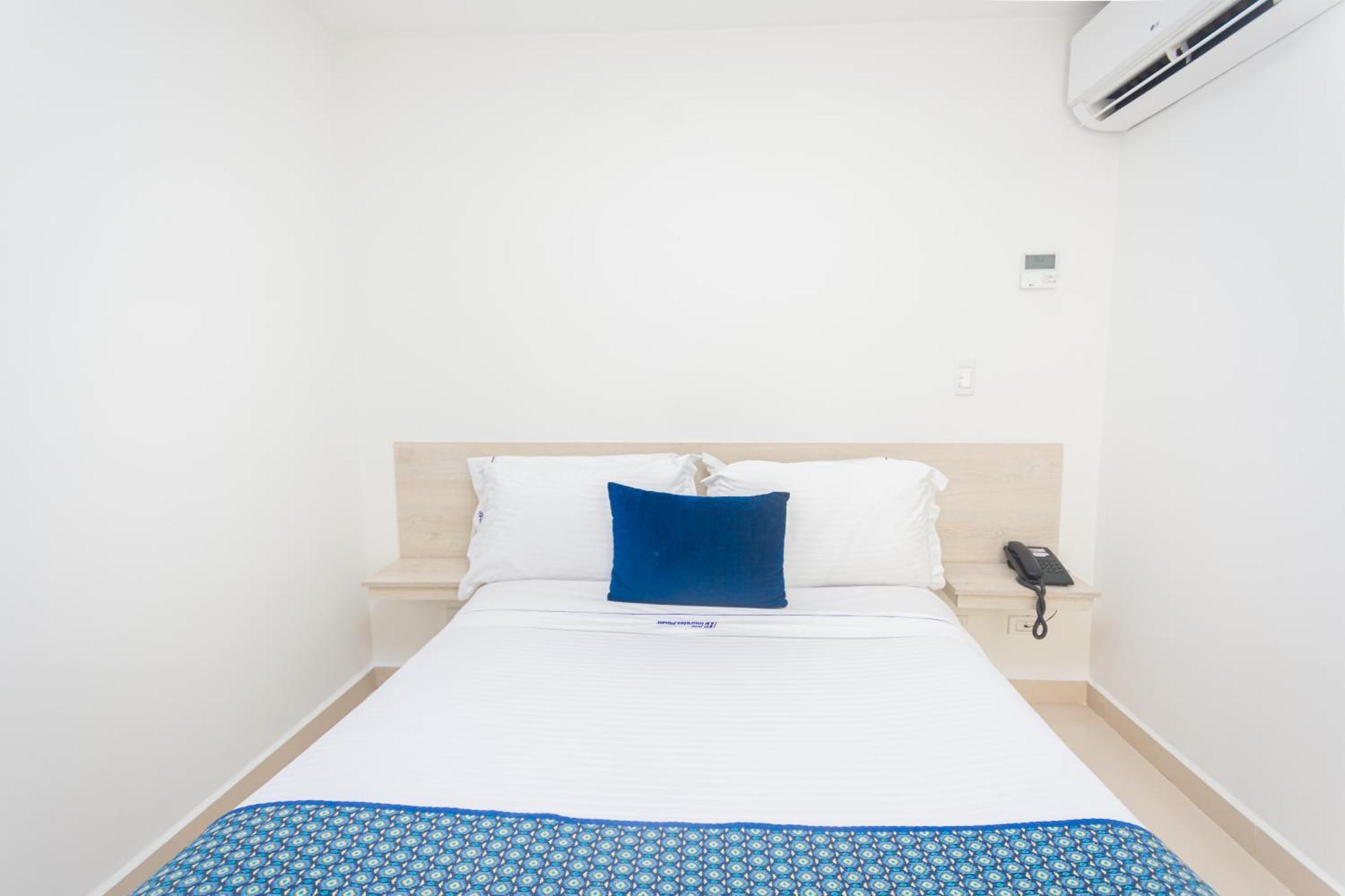 Hotel Laureles Plaza Medellín Dış mekan fotoğraf